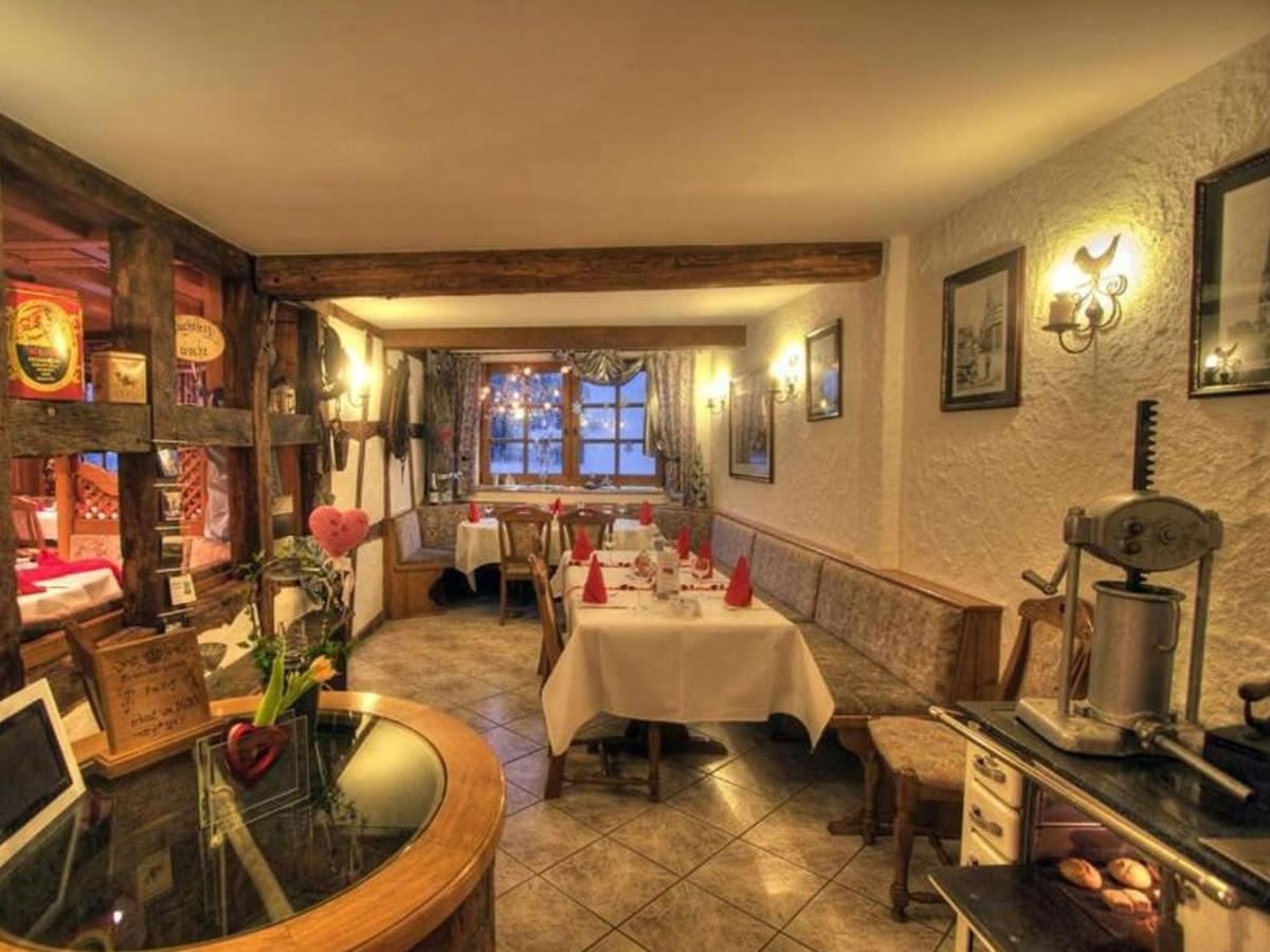 Hotel Zur Krone Ronneburg  Extérieur photo