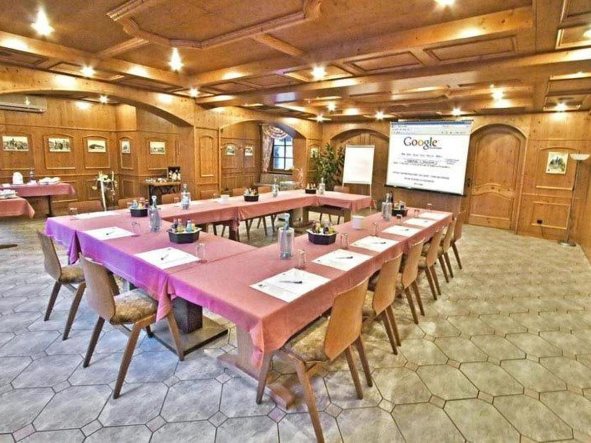 Hotel Zur Krone Ronneburg  Extérieur photo
