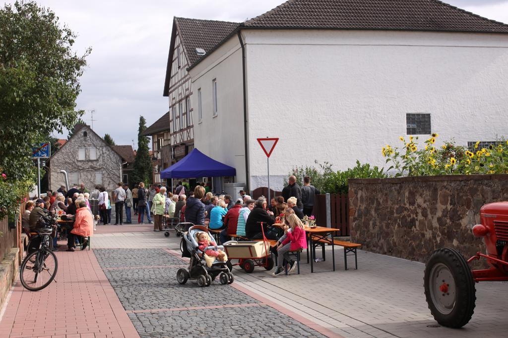 Hotel Zur Krone Ronneburg  Extérieur photo