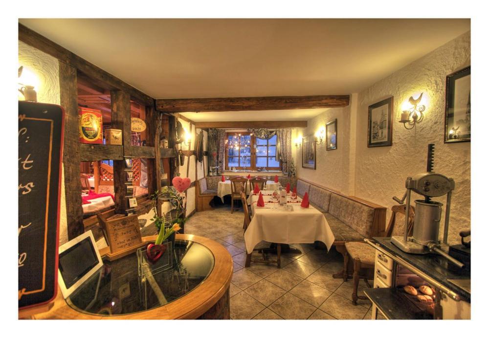 Hotel Zur Krone Ronneburg  Extérieur photo